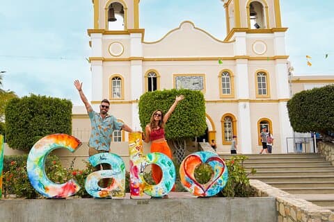 Los Cabos 6-Hour Guided City Tour and Cruise with Lunch