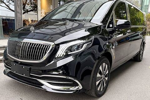 Chambery Airport (CMF) Private Transfer to Chambery/Tignes/3Valiy