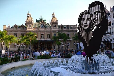 Cannes private shore excursion: tour the French Riviera & Monaco