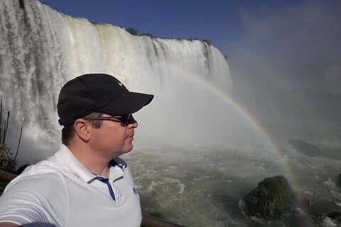 Private Iguazu Falls Tour: Brazil & Argentina in one VIP Day