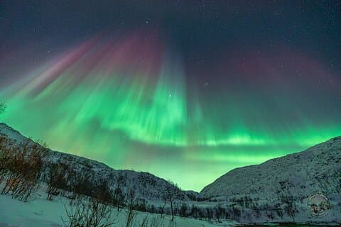 Minibus Northern Lights Chase with Photography from Tromsø