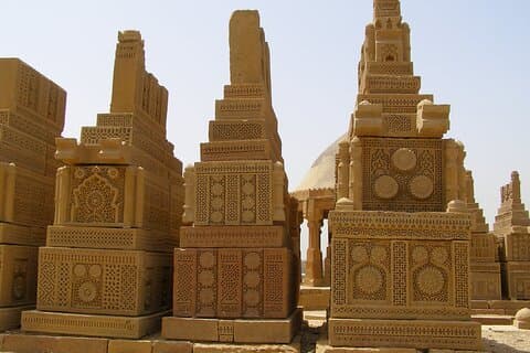 Full Day Karachi to Thatta Unesco Sites Tour