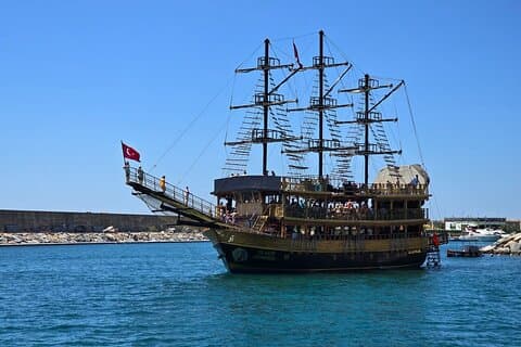 Alanya Pirate Boat Trip with Lunch & Free Soft Drinks