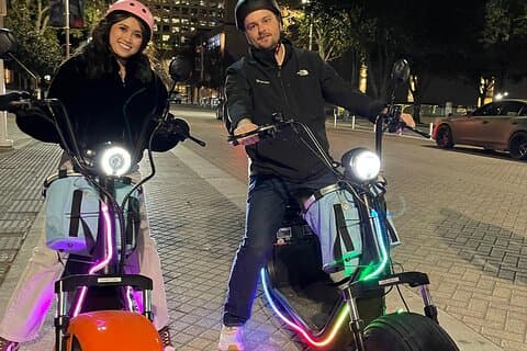 Downtown Dallas: 2-Hour Sunset E-Scooter Tour-City Lights Skyline