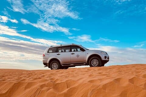 Paradise Valley & Desert Sand Dunes with Camel Ride/lunch