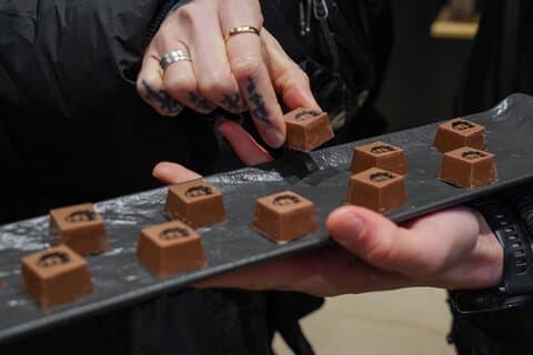 Ghent: Famous Belgian Chocolate Walking Tour with Tastings