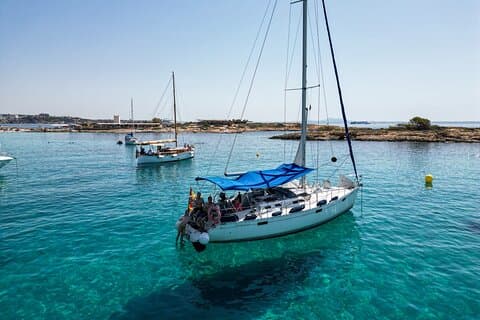 Private All-Inclusive Half-Day Sailing Tour in Palma de Mallorca