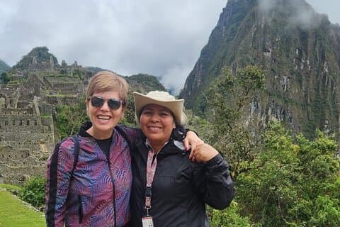 Private Tourist Guide in Machupicchu (From Aguas Calientes).