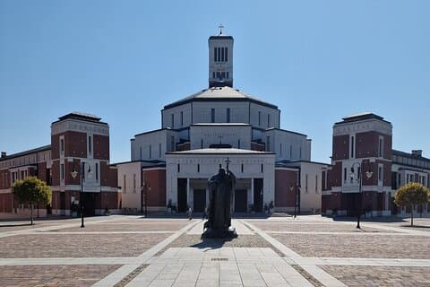 Krakow-Lagiewniki John Paul II Center & Sanctuary of Divine Mercy