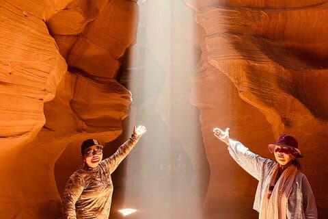 Both Upper and Lower Antelope Canyon Tours - Arizona Tours