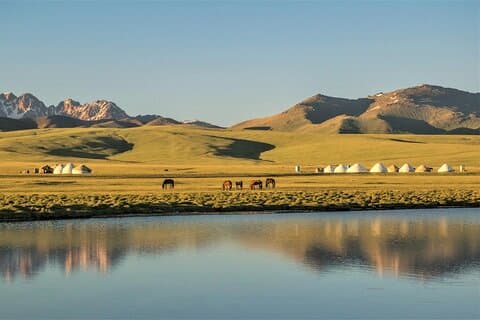 2-Day Small-Group Nomadic Adventure to Song Kul Lake