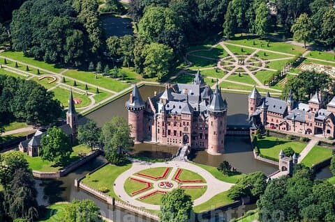Amsterdam: Best Private Tour Windmills, Castle and Volendam