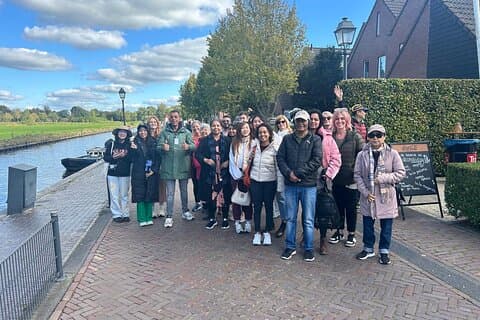 Daytrip Tour from Amsterdam to Rotterdam to The Hague and Delft