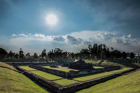 Yogyakarta Hidden Temples with Multilingual Guide