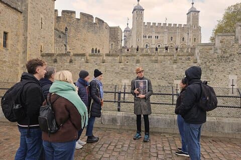 Medieval History Walking Tour from The Tower of London