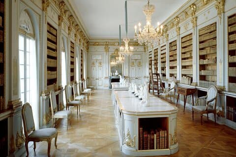 Drottningholm Castle Trip Across the Lake