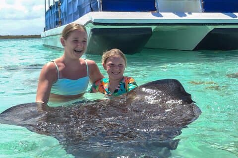 Stingray City Antigua for all the ages - ROUND TRIP INCLUDED