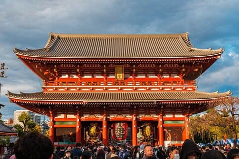 Tokyo: Private Walking Tour with a Local Guide