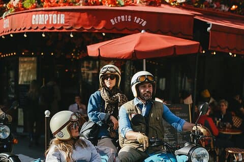 Paris Highlights city tour on a vintage Sidecar Motorcycle