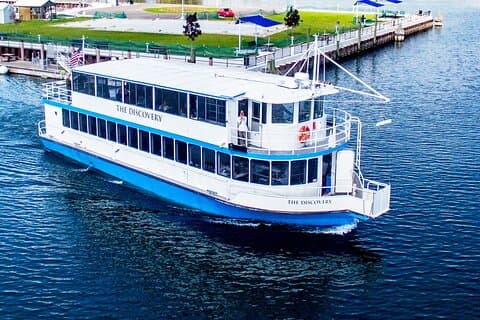 Guided Sightseeing Cruise on West Grand Traverse Bay