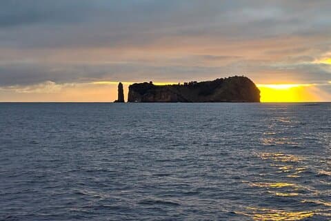 Sunset Boat Tour in Vila Franca do Campo