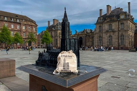 Strasbourg Discovery Pack: self-guided tour + 6 local objects
