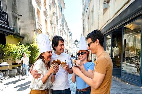 Paris Le Marais Food Tour with French Onion Soup, Cheese and Wine