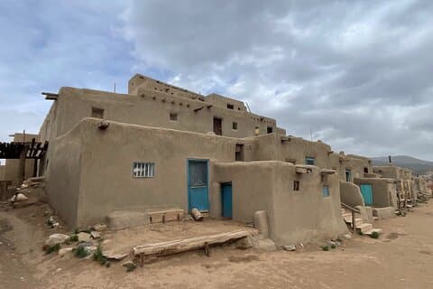 Santa Fe to Chimayo and Taos Pueblo Driving Tour