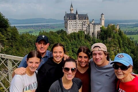 Munich: Private Neuschwanstein, Linderhof Alpine Tour via Austria