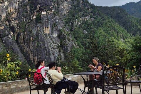 Explore Bhutan with Local Guide