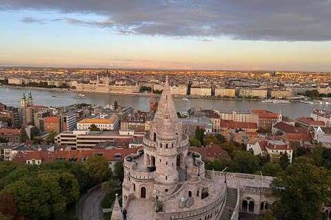 Budapest Custom Tour with a Resourceful Local Guide