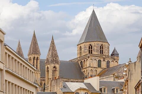 Best Intro to Caen in 2 hours with a Local
