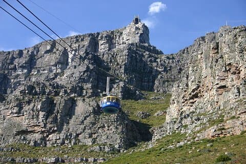 Cape Town Uncovered : Half-Day City Tour with Table Mountain Tour