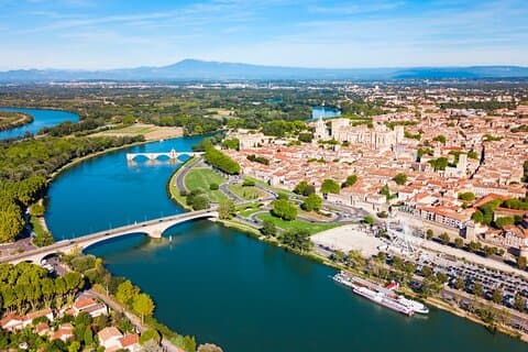 Hello Avignon: Private 2-Hour Intro City Walk with Local Guide