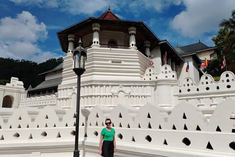 Private & Customizable Kandy City Tour with Local Driver-Guide