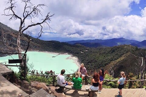 Private Tour: White Crater, Tea Plantation & Rengganis Hot Spring