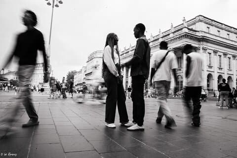 Photo Shooting in Bordeaux Explore the city with a photographer