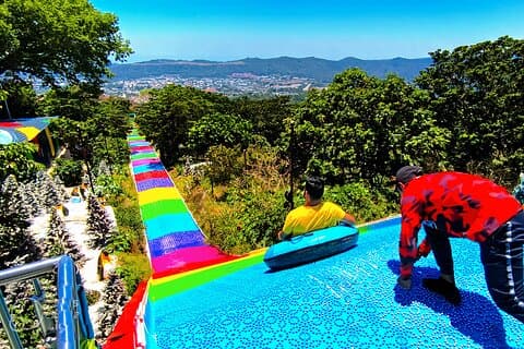 San Salvador Tour: Devil’s Door, Volcano, Slide & Historic Center