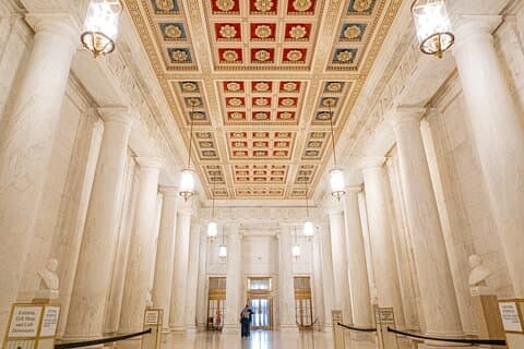 Small Group VIP: US Capitol, Supreme Court, Library, & Folger