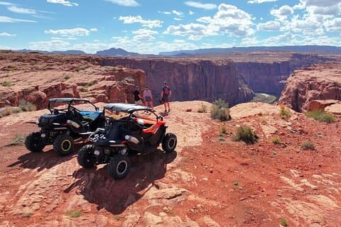 2 Hour Ride-With-A-Guide UTV Tour with Views of Lake Powell Area