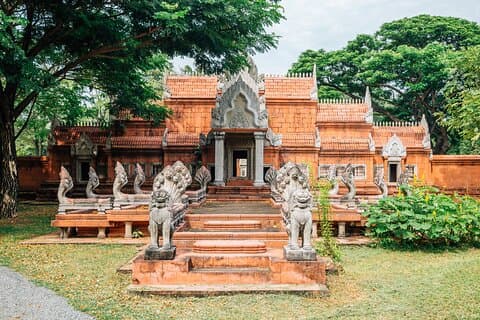 Bangkok Full Day Guide Trip from Pattaya