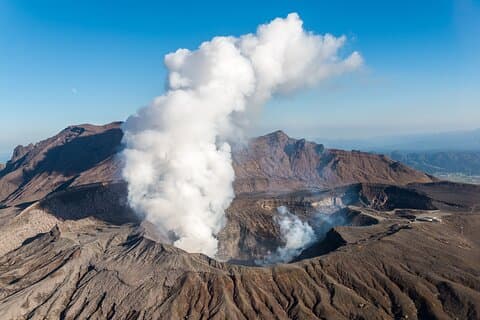 Kumamoto(Mt. Aso Crater etc.) and Miyazaki Day Tour from Fukuoka
