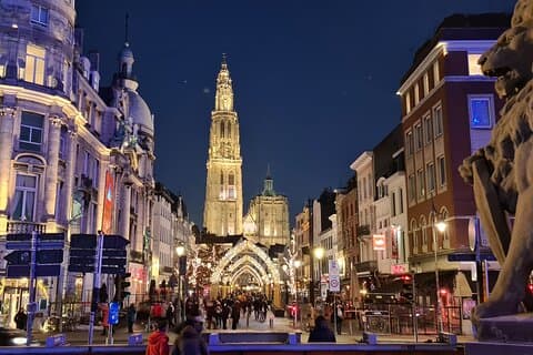 Private Historical Walking Tour in Antwerp City