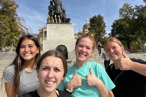 Des Moines Scavenger Hunt Interactive Walking Tour