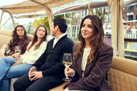 Amsterdam: Canal Booze Cruise with Unlimited Drinks Option