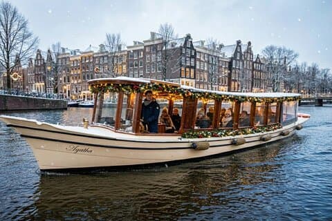 Amsterdam All-Inclusive 90-Minutes Canal Cruise by Captain Jack