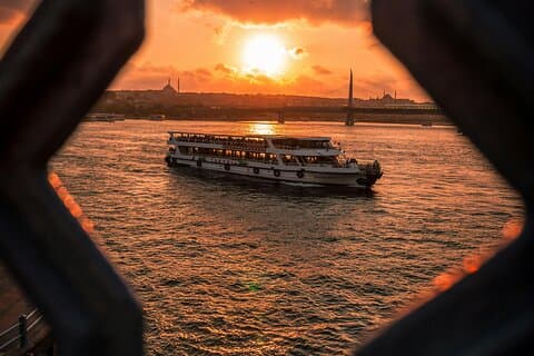 Hidden Gems of the Istanbul: From Galata Tower to Balat