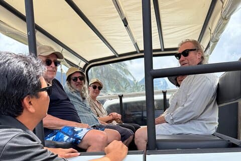 Safari 4x4 Adventure Tour in Moorea