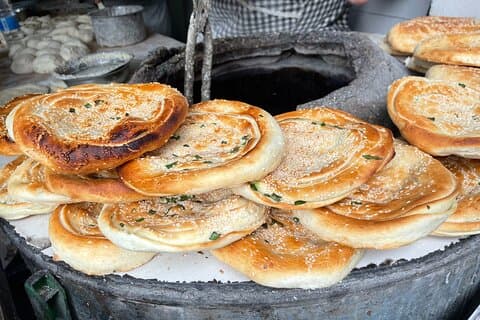 Small Group: Shanghai Flavors and Culture Tour with 10 tastings