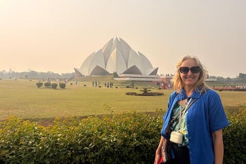 Old & New Delhi Full Day City Tour with tickets & Tuk-Tuk